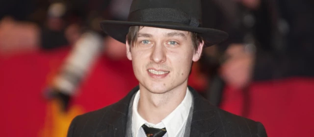 Tom Schilling